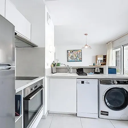 Апартаменты Les Allees Blatin Hypercentre Terrasse 3p